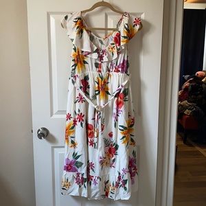 NWT Old Navy floral lined dress